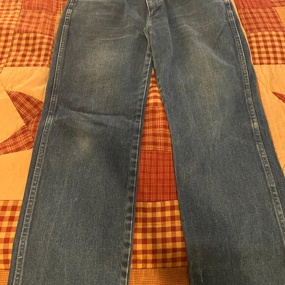 Wrangler - Picture 5 of 5